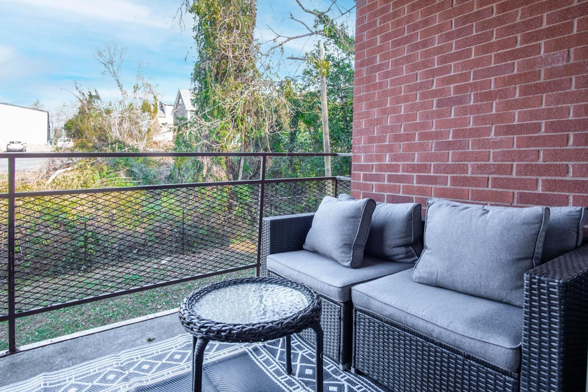 Classic City Getaway - 1 Mile Walk To Sanford Stadium! Athens Exteriér fotografie
